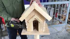 DIY Woodworking Projects - The Birdhouse has A Handcrafted Roof Combined with Beautiful Garden Pots